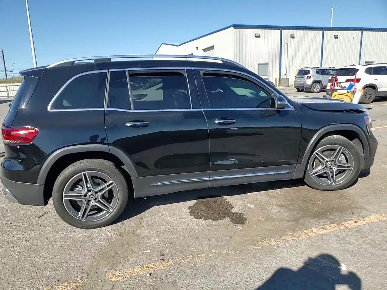 Фото: W1N4M4HB4NW230821