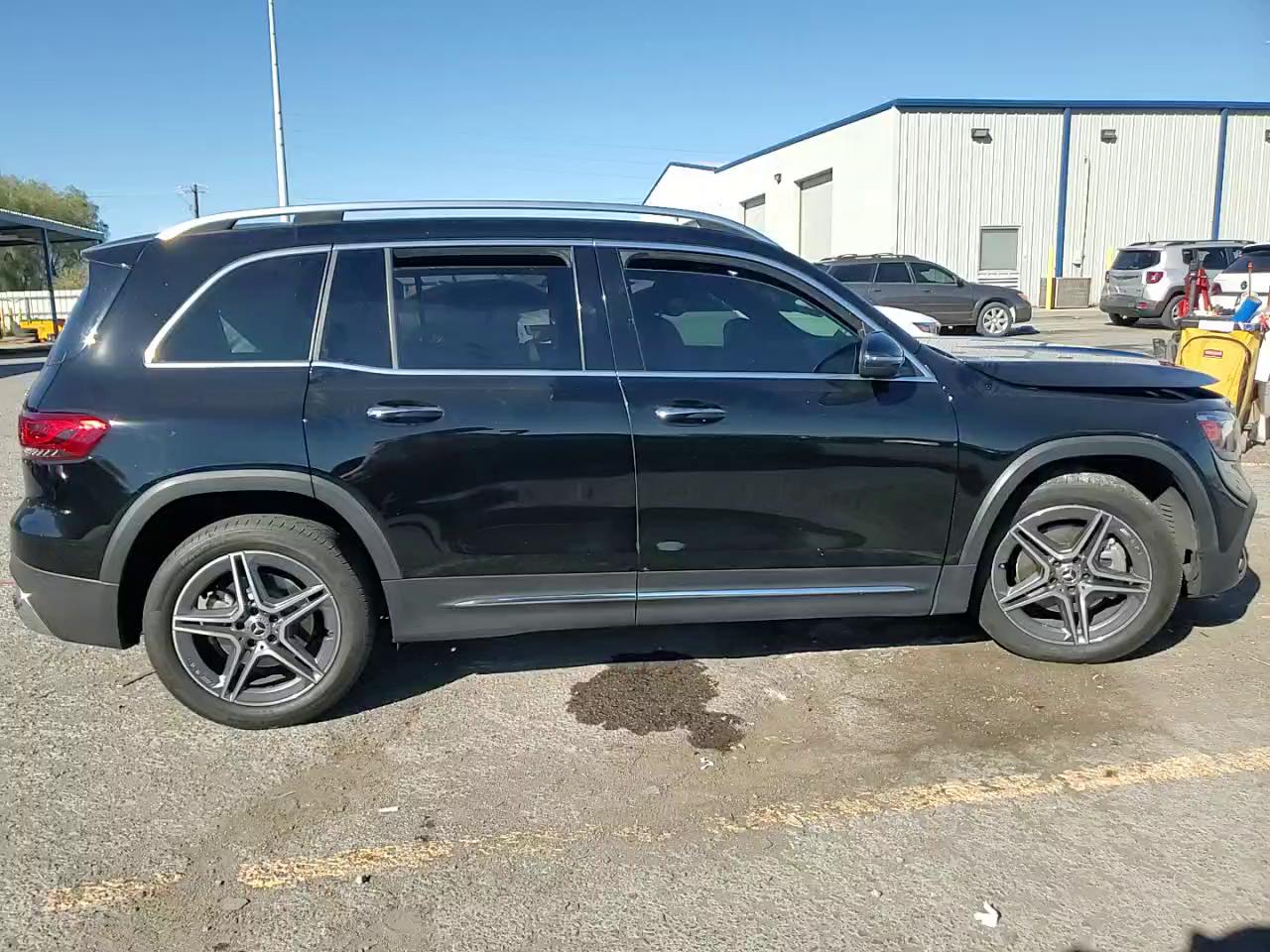 Фото: W1N4M4HB4NW230821