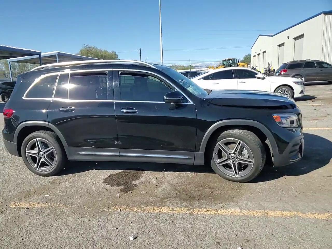 Фото: W1N4M4HB4NW230821