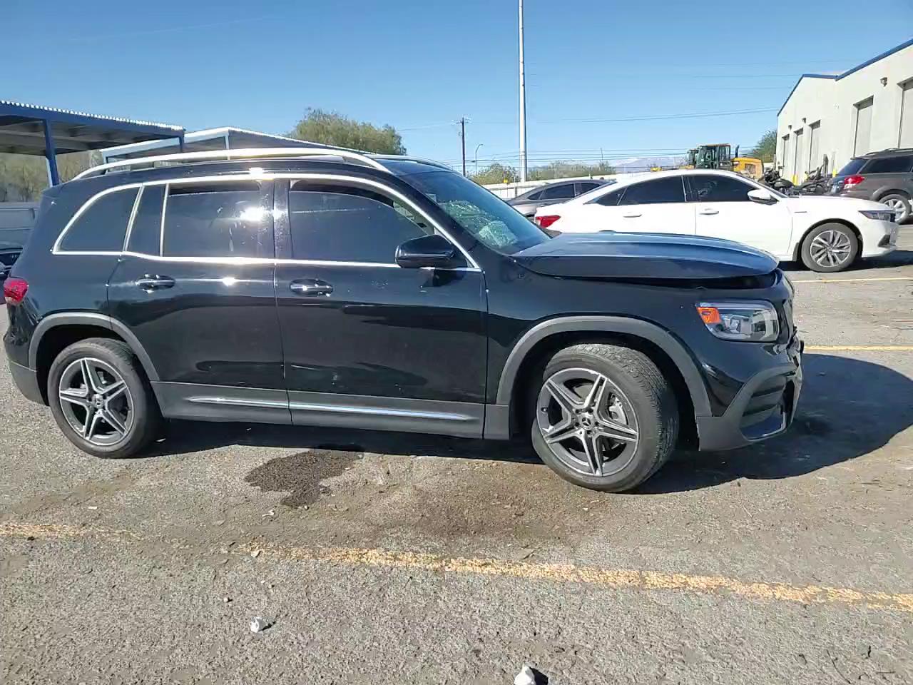 Фото: W1N4M4HB4NW230821