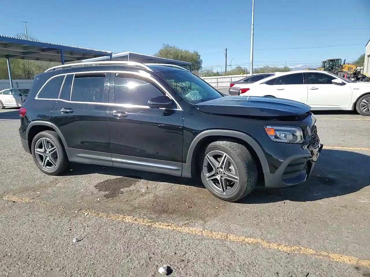 Фото: W1N4M4HB4NW230821