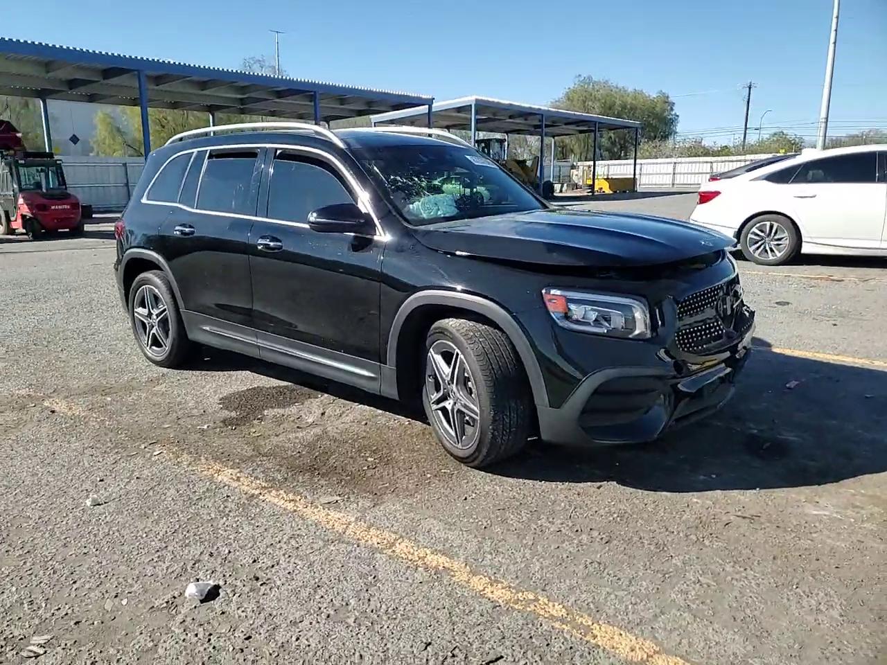 Фото: W1N4M4HB4NW230821