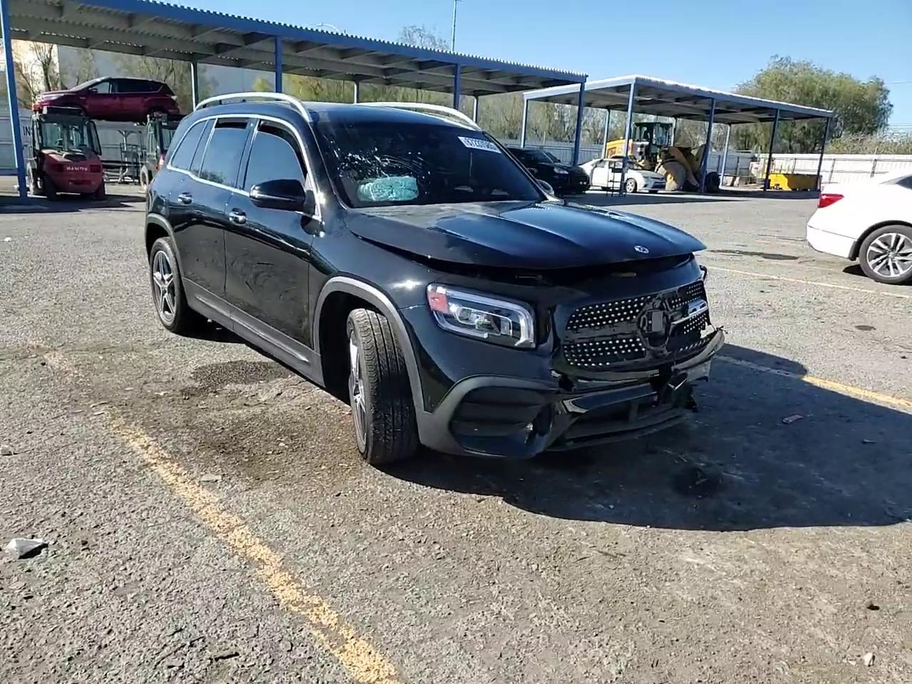 Фото: W1N4M4HB4NW230821