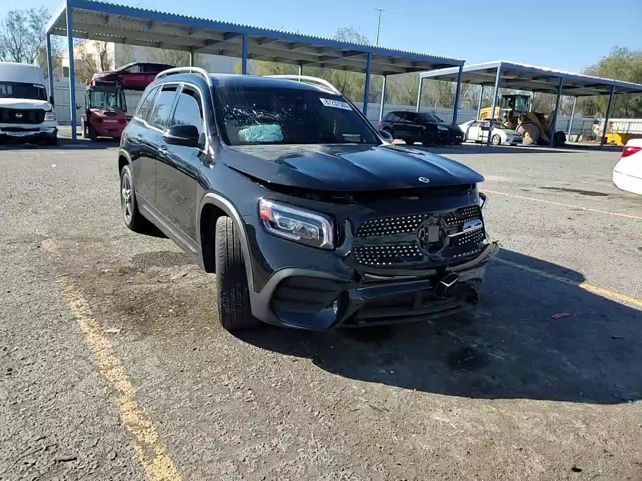 Фото: W1N4M4HB4NW230821