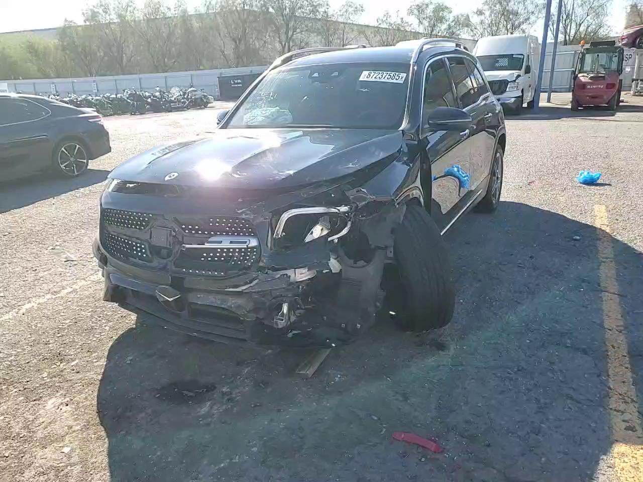 Фото: W1N4M4HB4NW230821