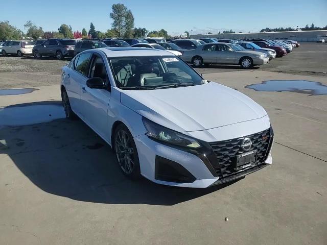 2023 Nissan Altima Sr VIN: 1N4AL4CVXPN318477 Lot: 82369515