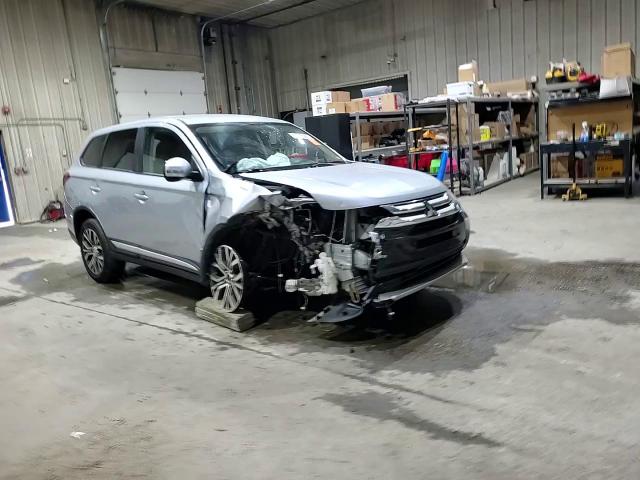 2017 Mitsubishi Outlander Se VIN: JA4AZ3A3XHZ037823 Lot: 84638585
