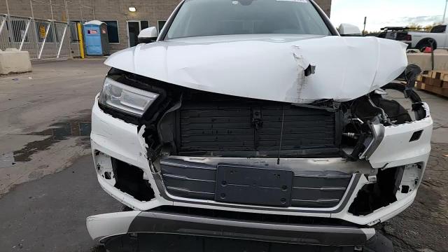 2018 Audi Q5 Premium VIN: WA1ANAFY8J2128124 Lot: 89728315