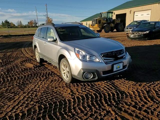 2014 Subaru Outback 2.5I Premium VIN: 4S4BRBCC4E3228293 Lot: 84818155