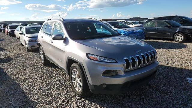 2018 Jeep Cherokee Latitude VIN: 1C4PJMCB4JD564003 Lot: 85149525