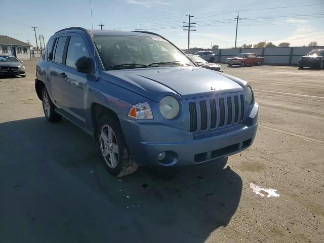 2007 Jeep Compass VIN: 1J8FF47W47D170724 Lot: 90375405