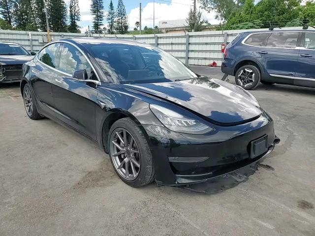 2018 Tesla Model 3 VIN: 5YJ3E1EB8JF118878 Lot: 82394125