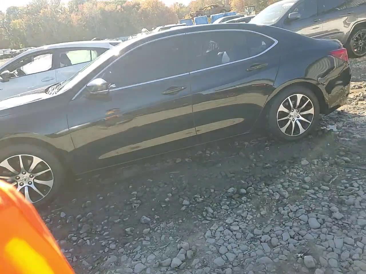 Фото: 19UUB1F38HA000922