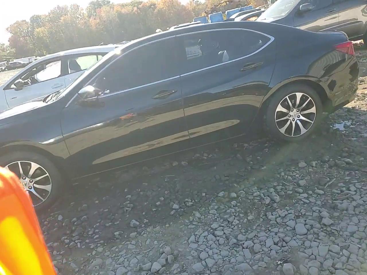 Фото: 19UUB1F38HA000922