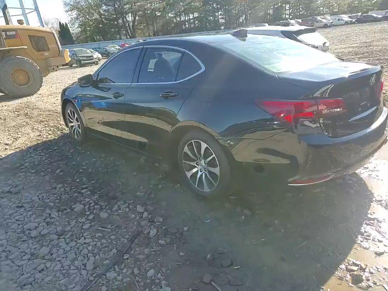 Фото: 19UUB1F38HA000922