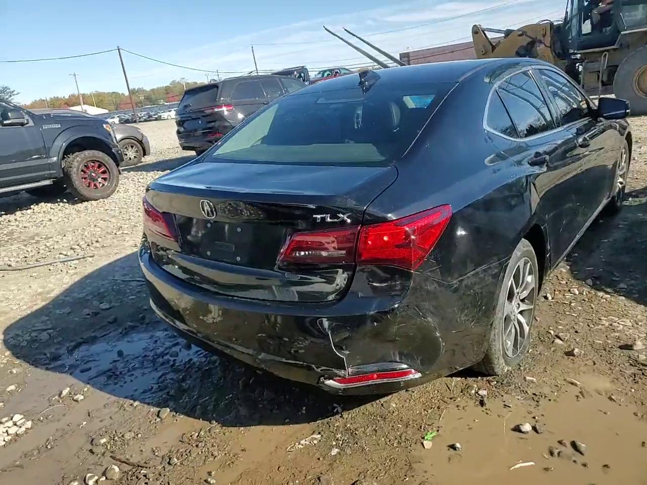 Фото: 19UUB1F38HA000922