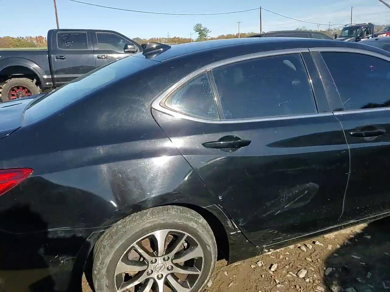 Фото: 19UUB1F38HA000922