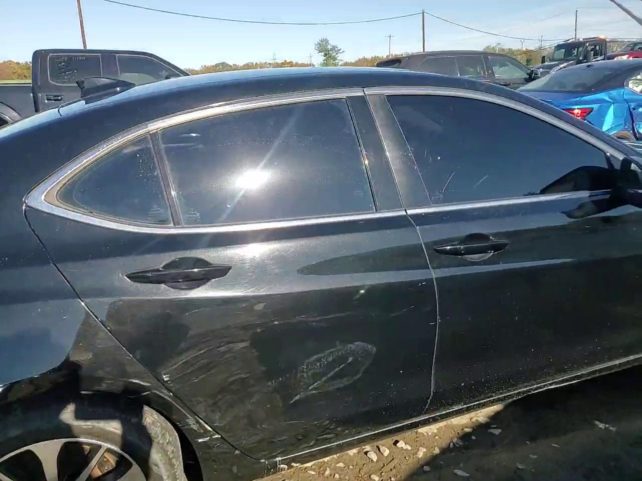 Фото: 19UUB1F38HA000922