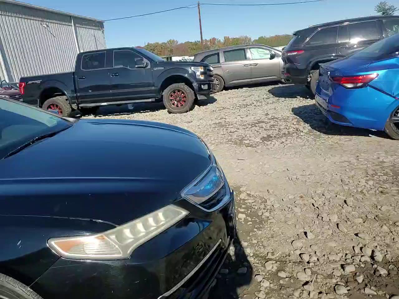 Фото: 19UUB1F38HA000922