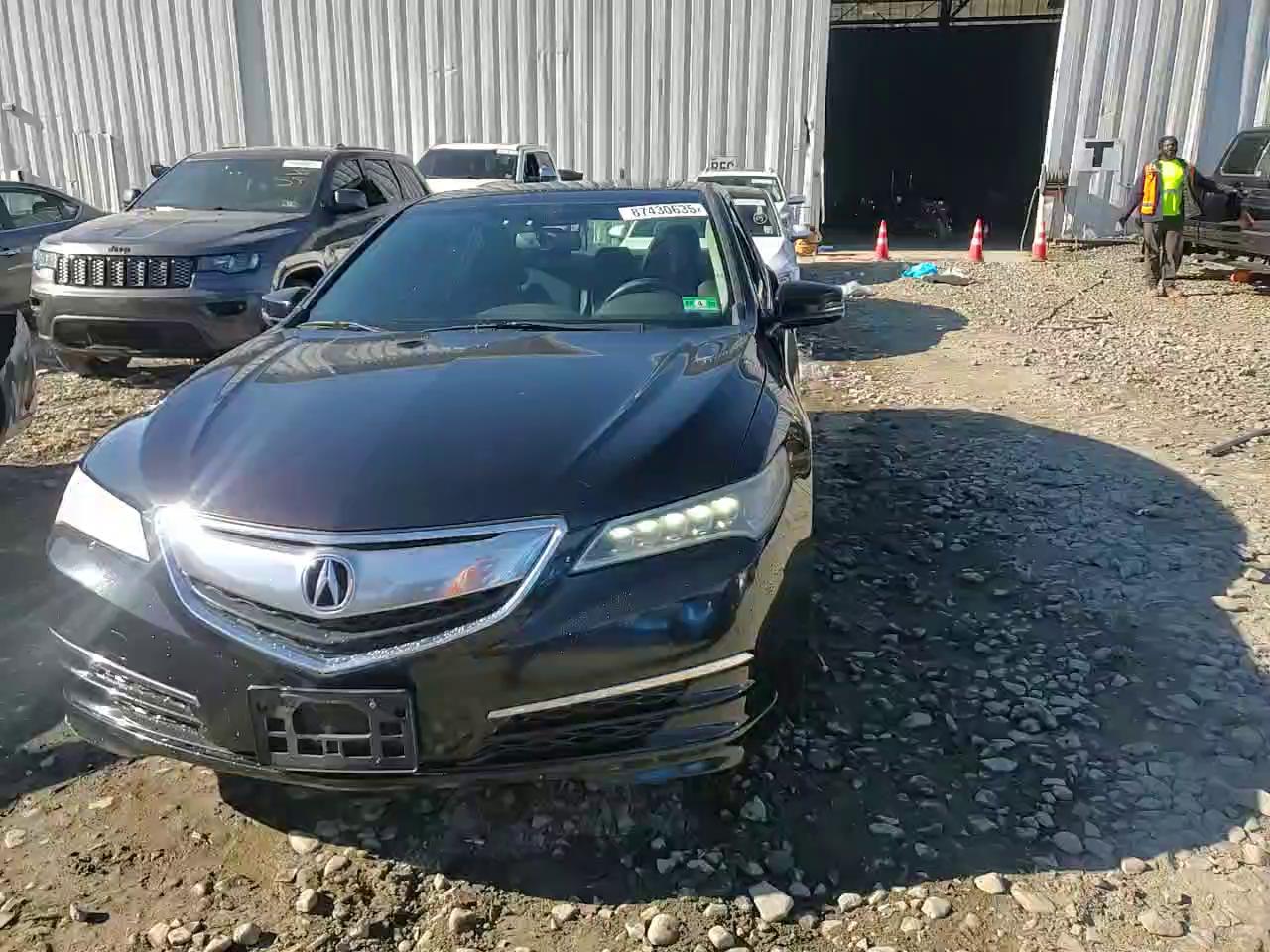 Фото: 19UUB1F38HA000922