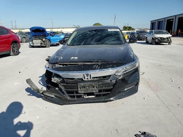 2018 Honda Accord Exl VIN: 1HGCV1F55JA258003 Lot: 82410555