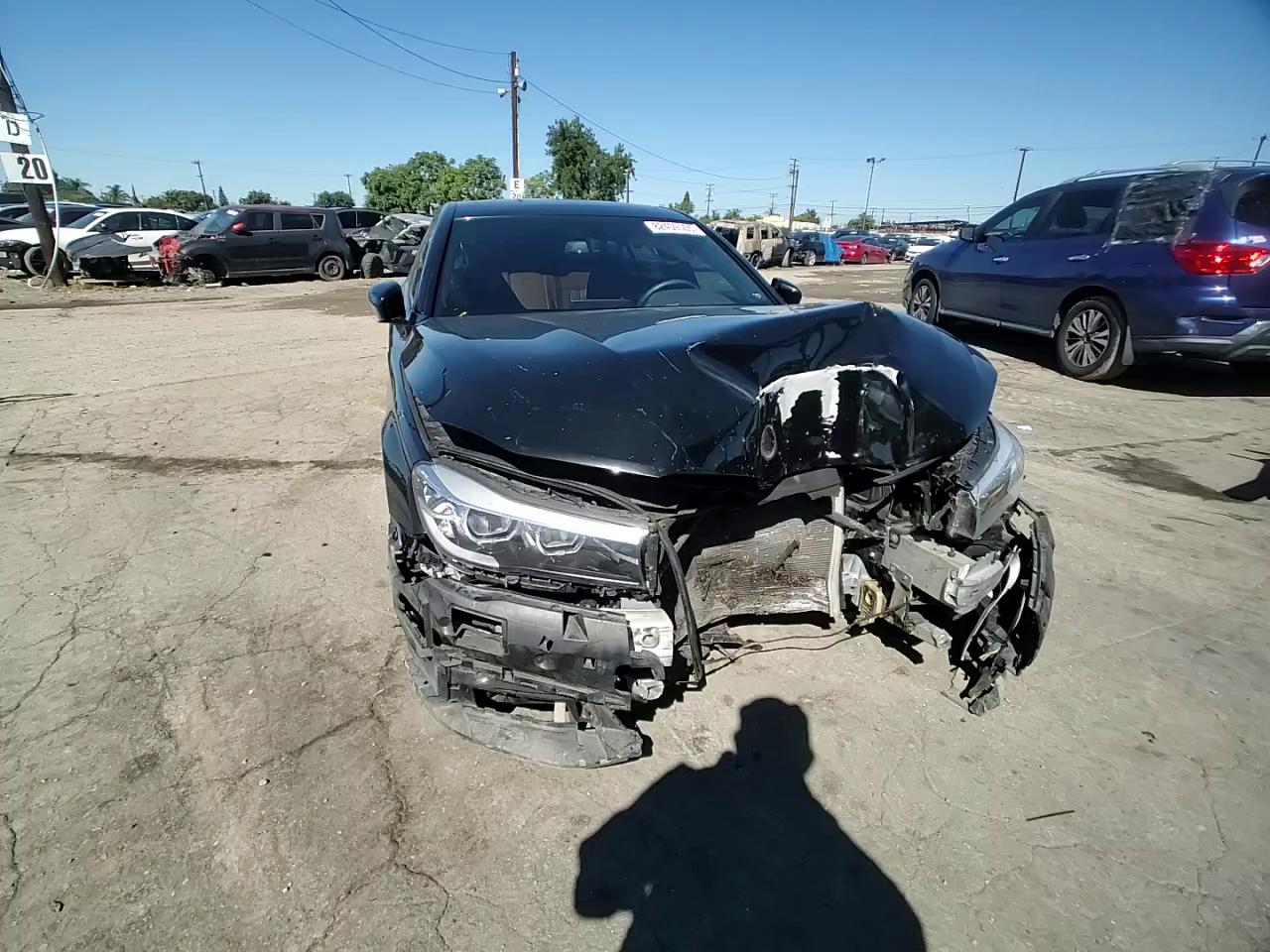 Фото: WBA7E2C55HG740436