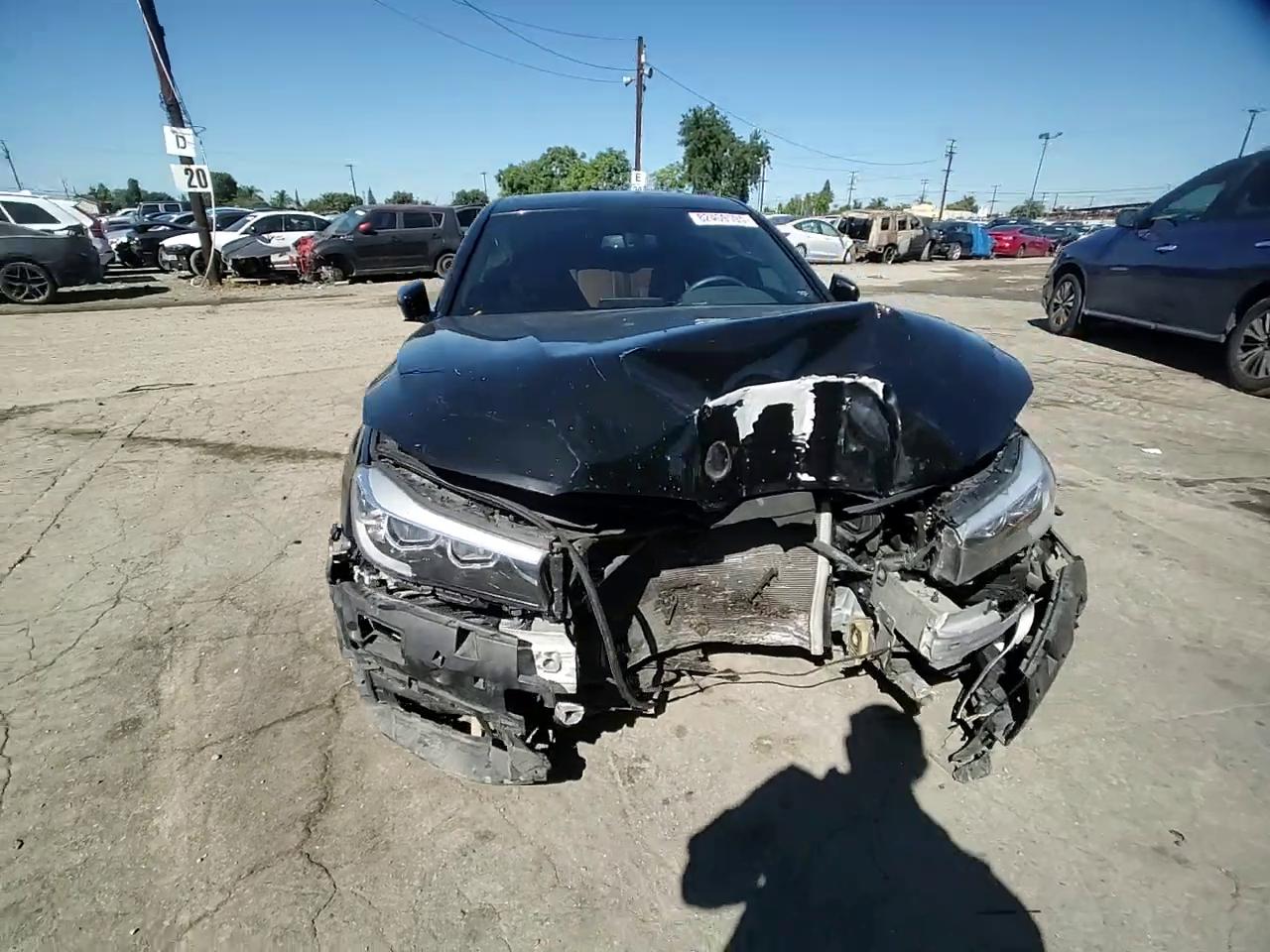 Фото: WBA7E2C55HG740436