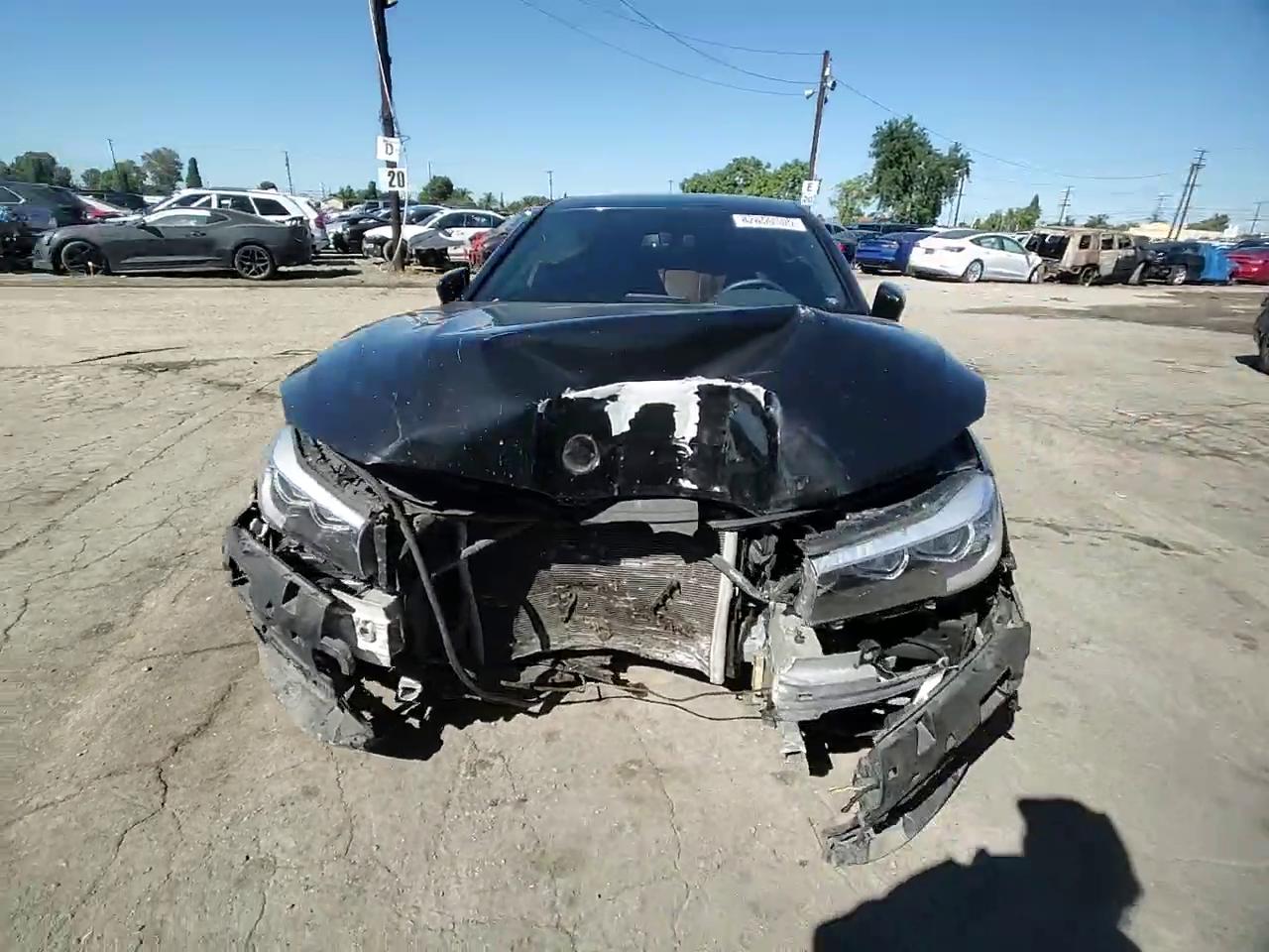 Фото: WBA7E2C55HG740436