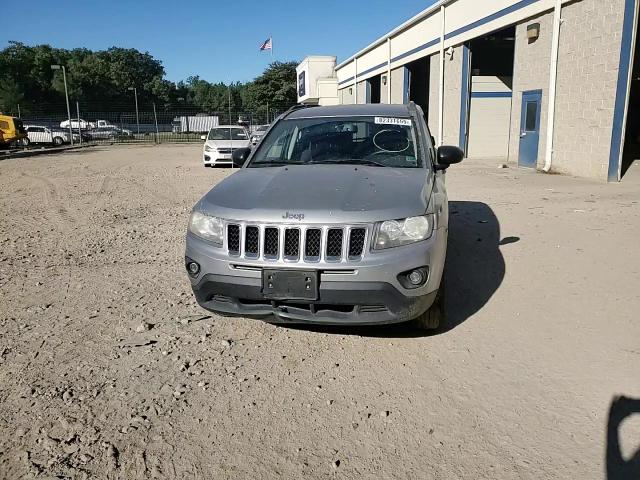 2016 Jeep Compass Sport VIN: 1C4NJCBA8GD611617 Lot: 82331655