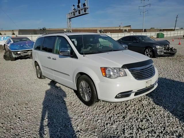 2016 Chrysler Town & Country Touring L VIN: 2C4RC1CG2GR188825 Lot: 83841265
