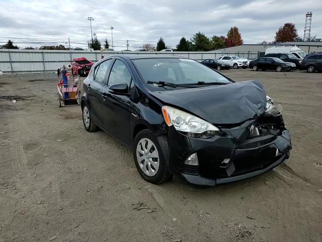 2013 Toyota Prius C VIN: JTDKDTB34D1537539 Lot: 90098715