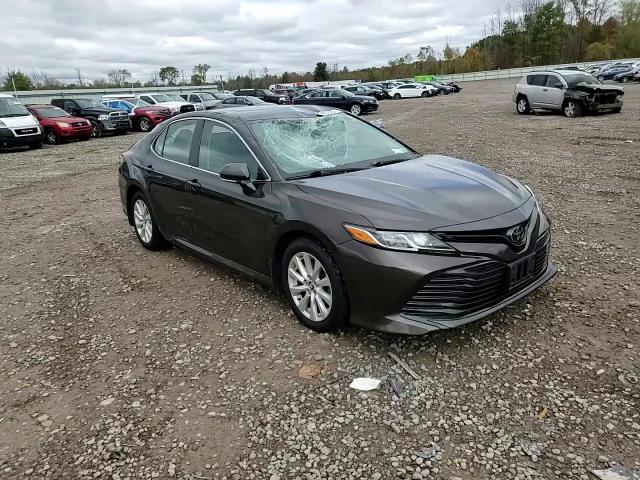2019 Toyota Camry L VIN: 4T1B11HK2KU681173 Lot: 82457845