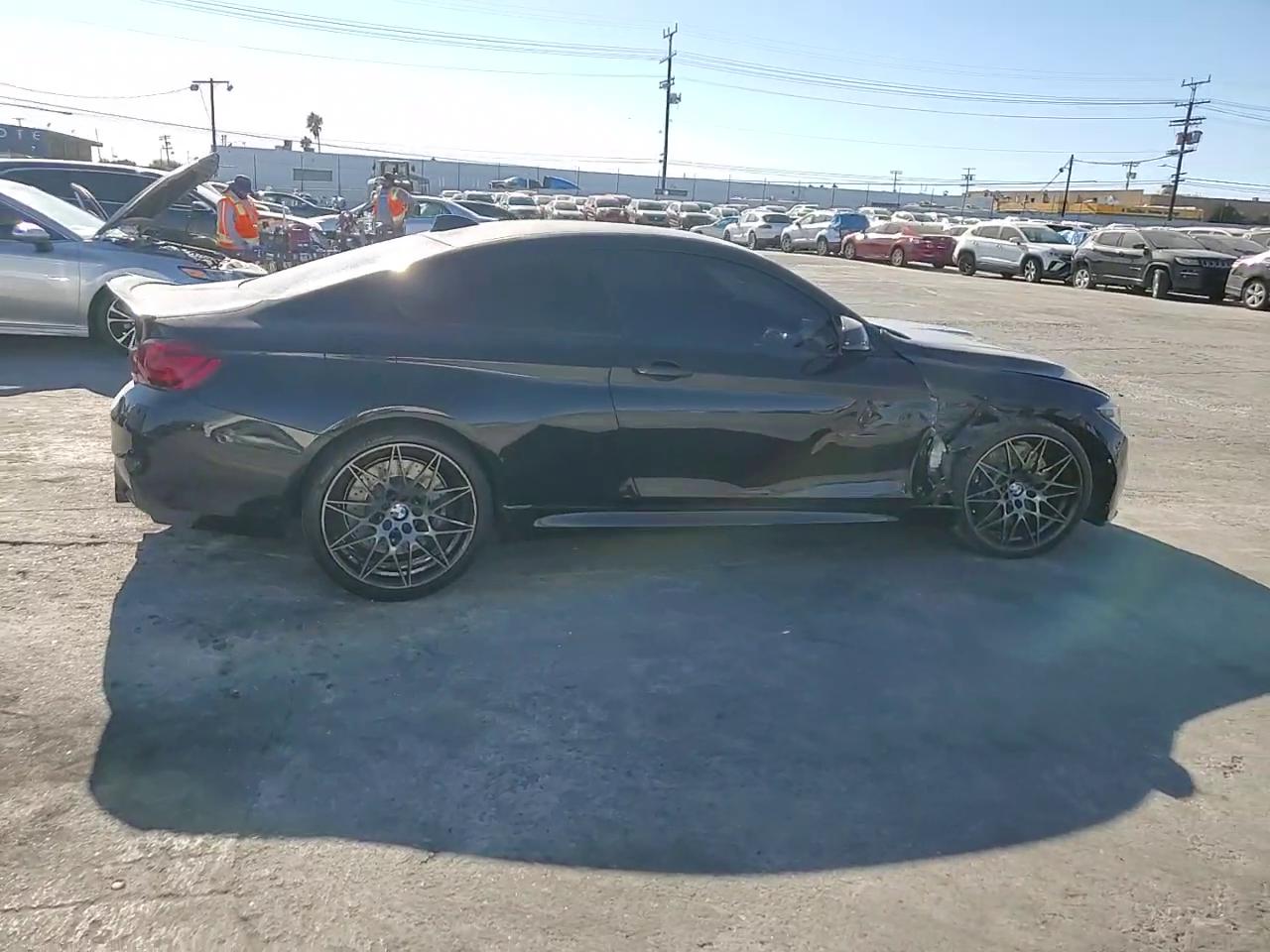 Фото: WBS4Y9C03LAH83089