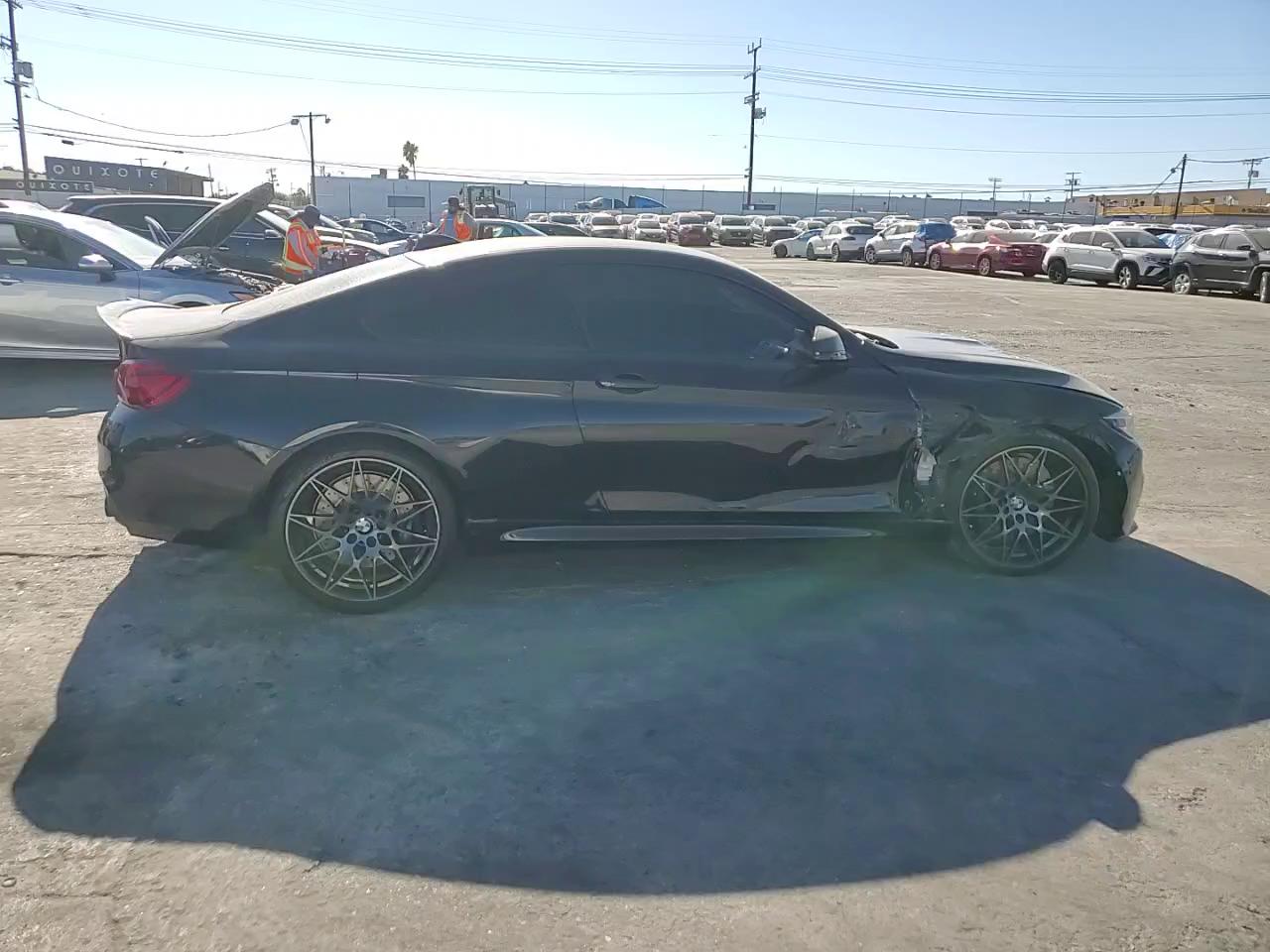 Фото: WBS4Y9C03LAH83089