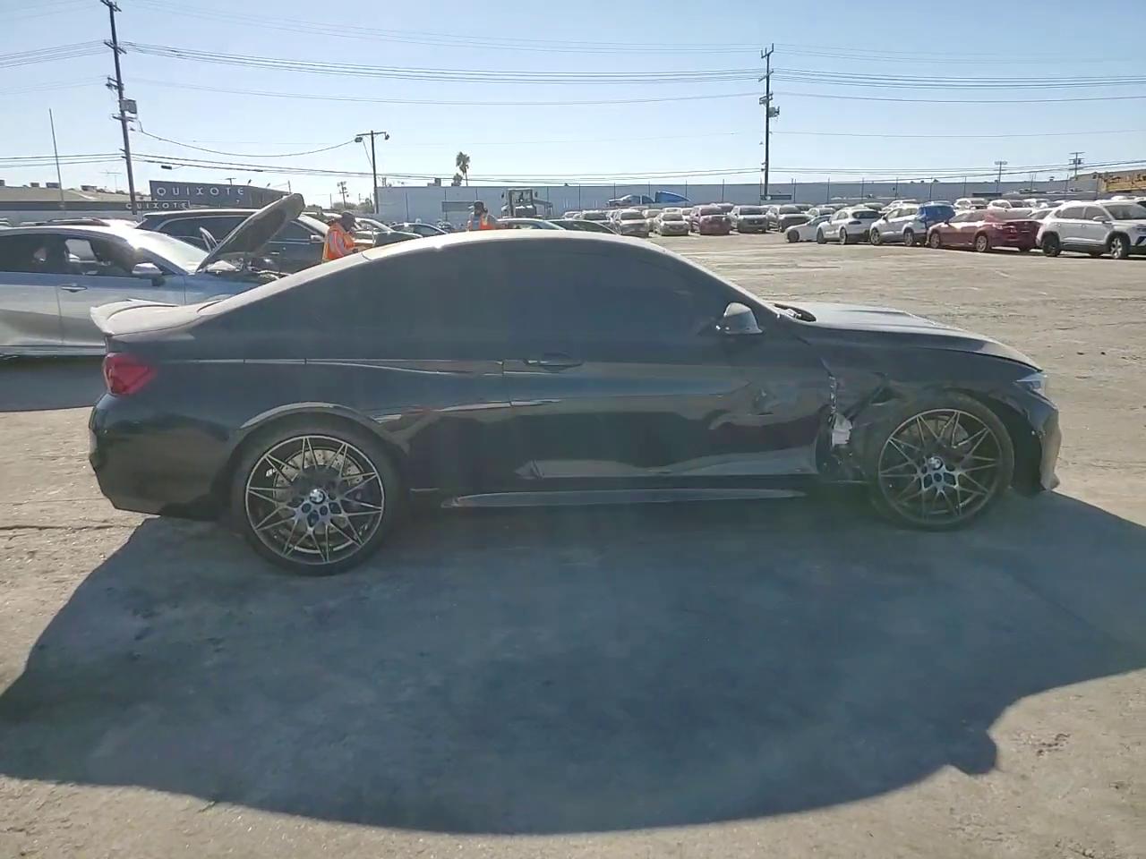 Фото: WBS4Y9C03LAH83089