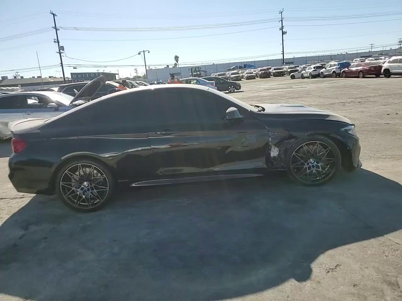 Фото: WBS4Y9C03LAH83089