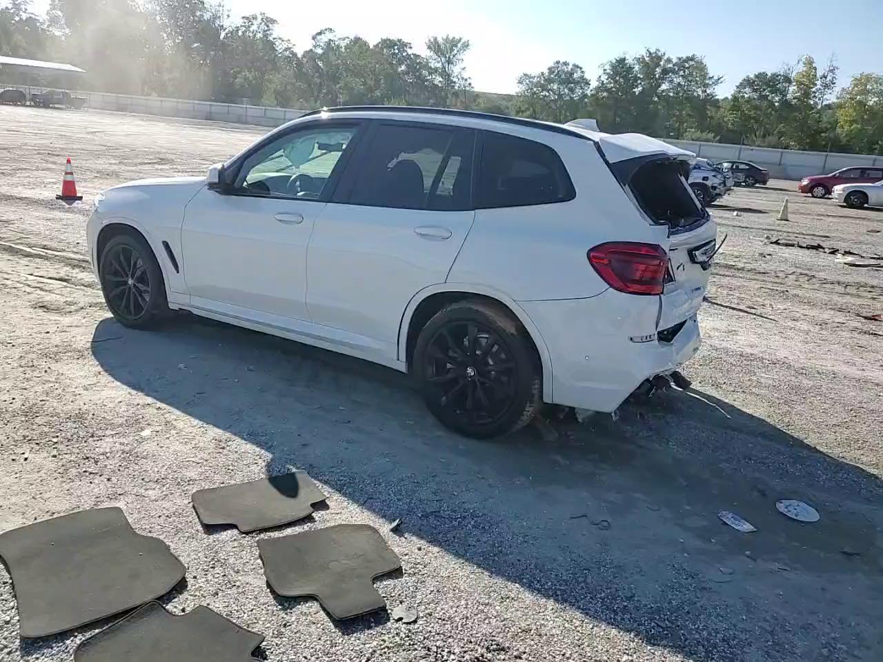 Фото: 5UXTY5C06L9C46048