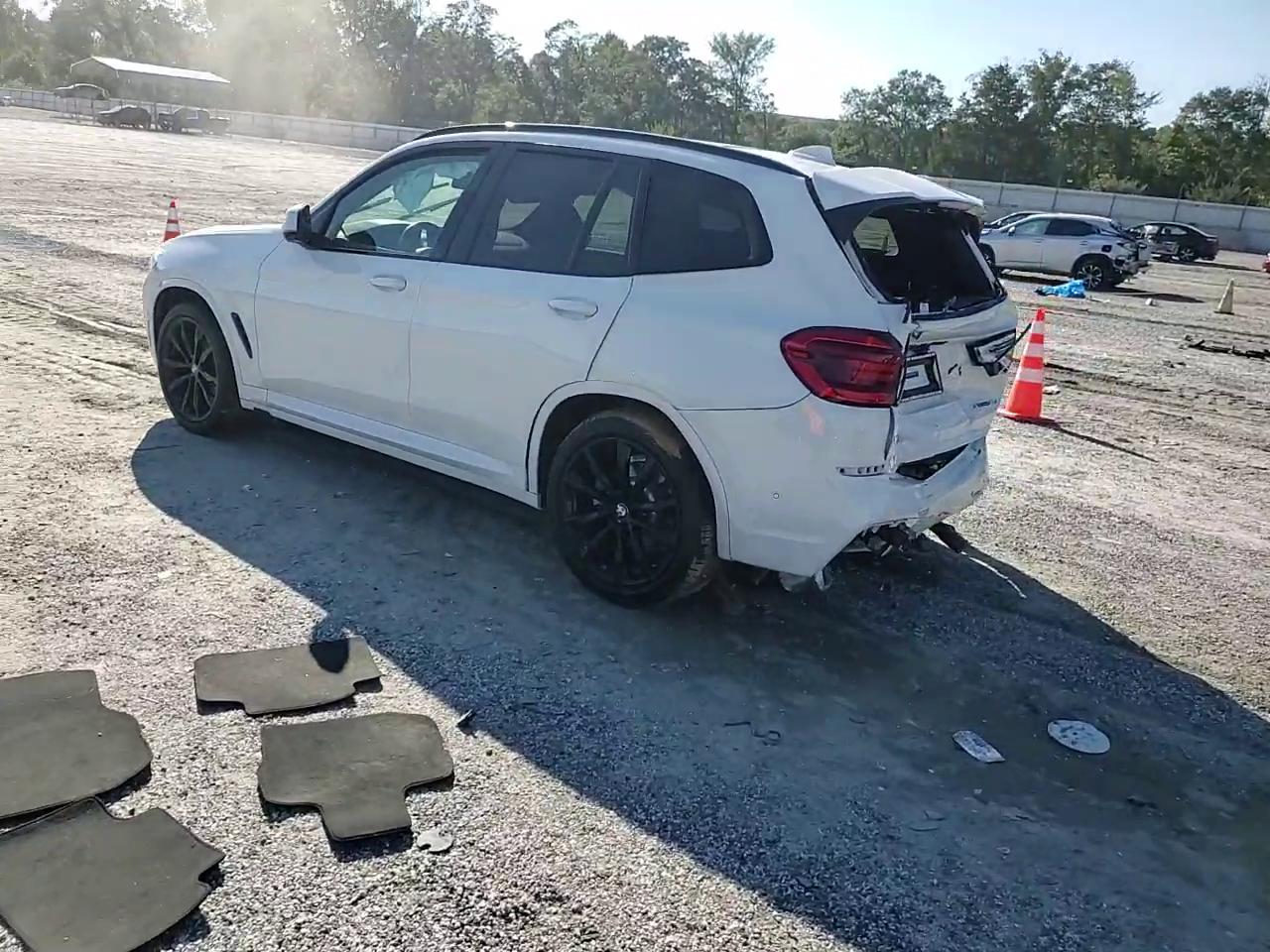 Фото: 5UXTY5C06L9C46048