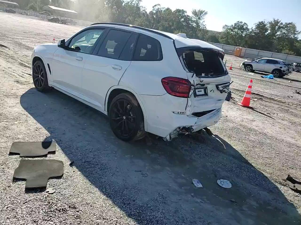 Фото: 5UXTY5C06L9C46048