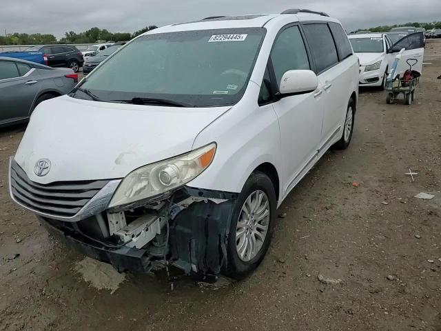2012 Toyota Sienna Xle VIN: 5TDYK3DC4CS208158 Lot: 82294445