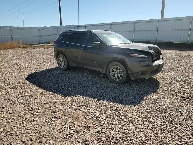 2016 Jeep Cherokee Latitude VIN: 1C4PJMCS4GW101629 Lot: 84596495