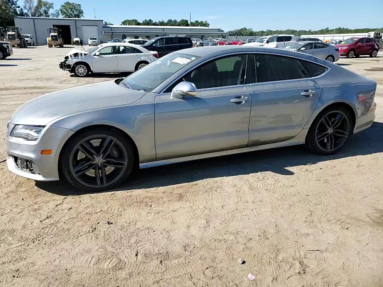 Фото: WAUW2AFC5EN031232