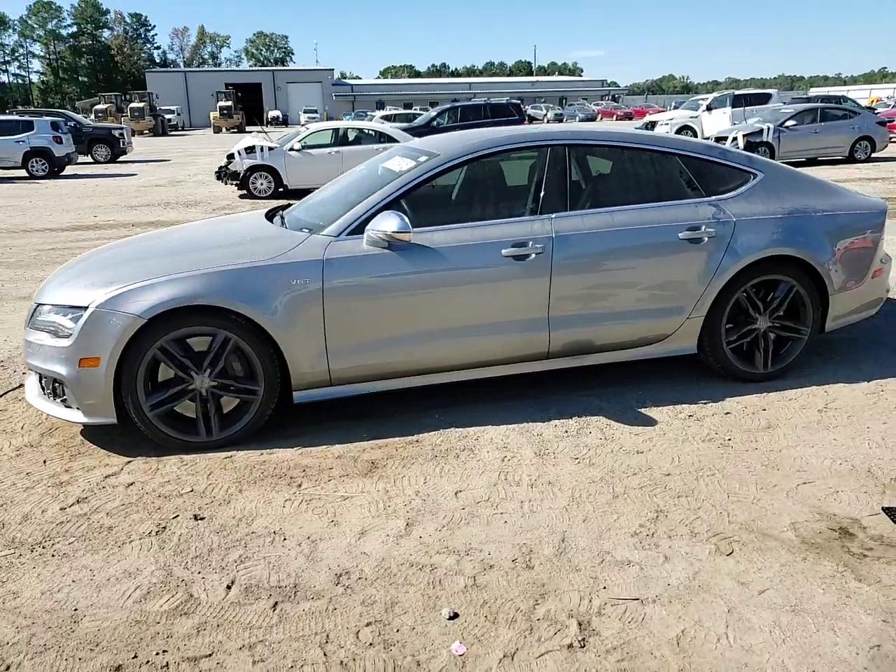 Фото: WAUW2AFC5EN031232