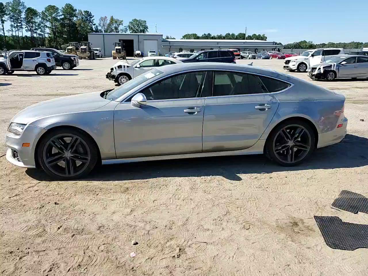 Фото: WAUW2AFC5EN031232