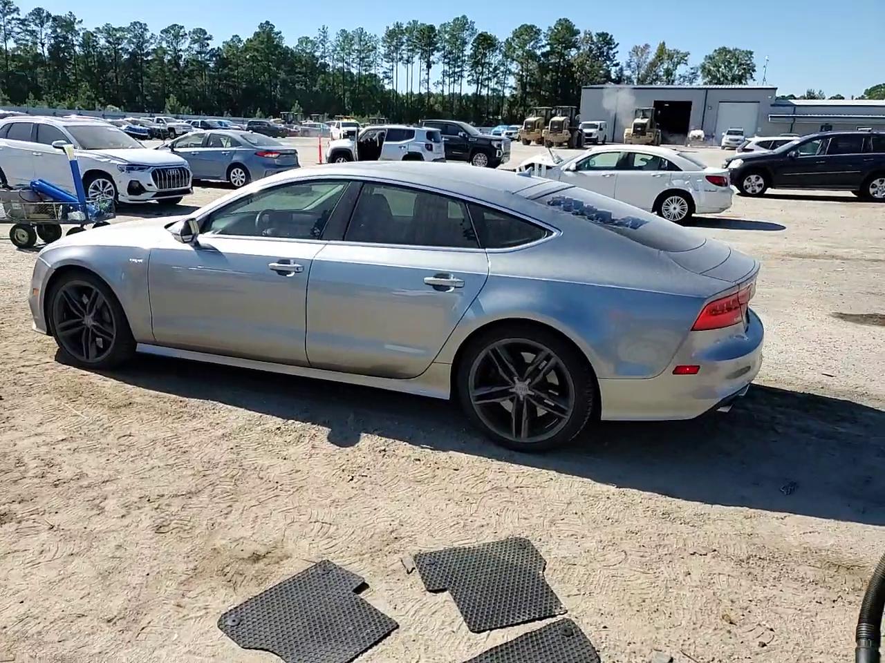 Фото: WAUW2AFC5EN031232