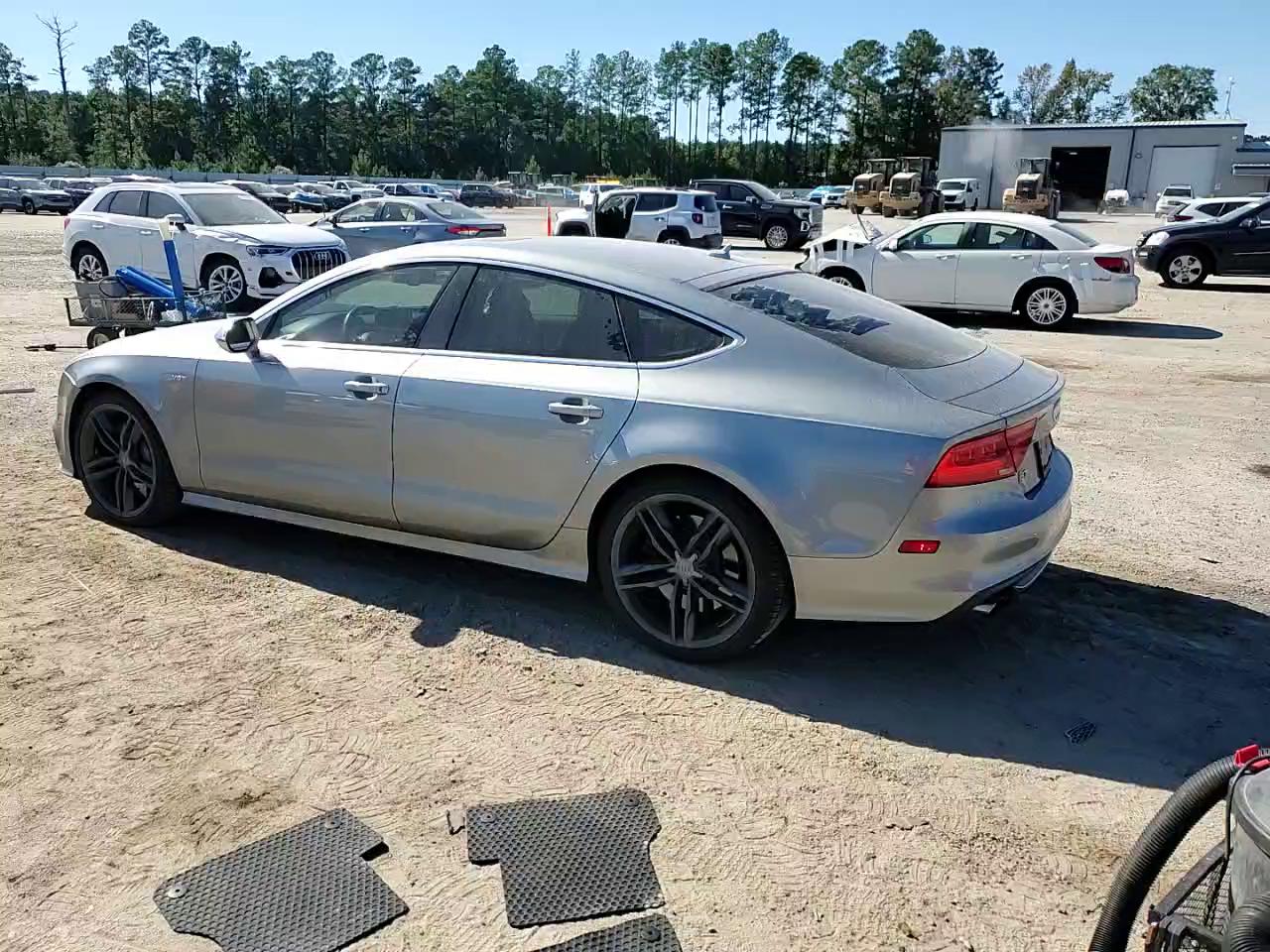 Фото: WAUW2AFC5EN031232