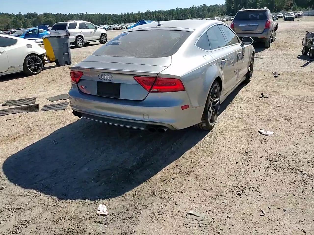 Фото: WAUW2AFC5EN031232