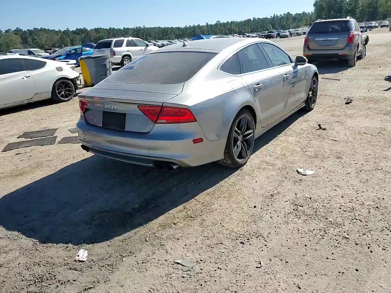 Фото: WAUW2AFC5EN031232