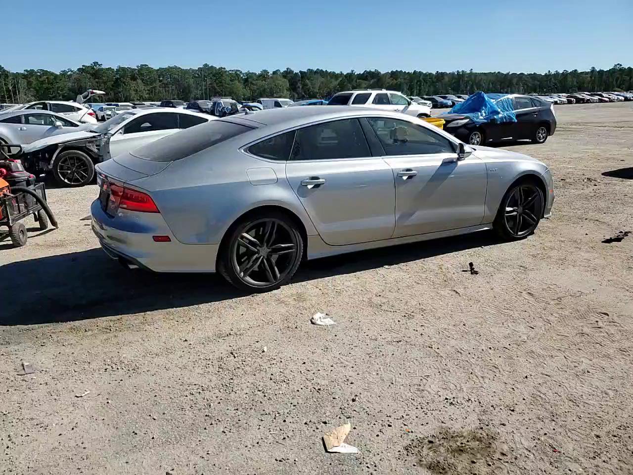 Фото: WAUW2AFC5EN031232