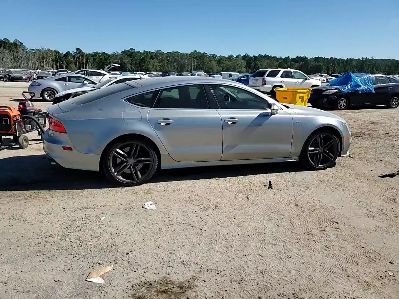 Фото: WAUW2AFC5EN031232